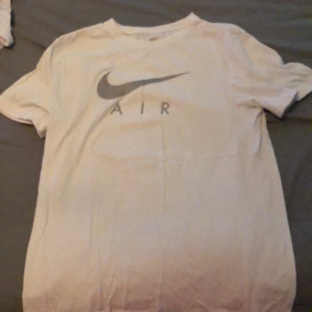 White Nike T-shirt